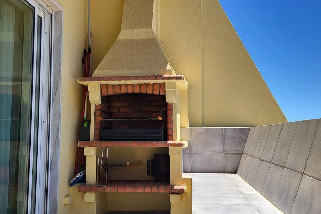 Lagos-Piscine Et Mer- Condominio Do Mar Екстериор снимка