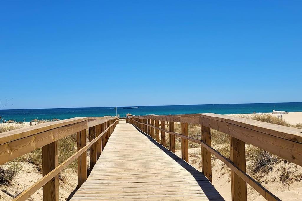 Lagos-Piscine Et Mer- Condominio Do Mar Екстериор снимка