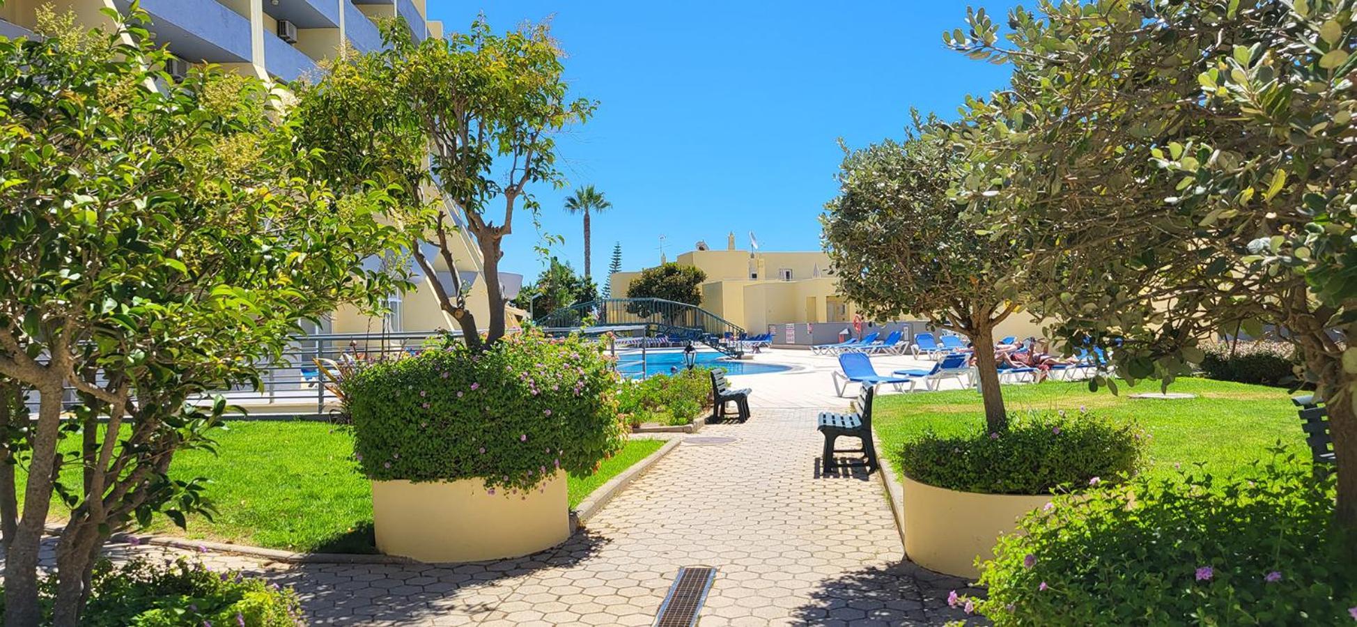 Lagos-Piscine Et Mer- Condominio Do Mar Екстериор снимка