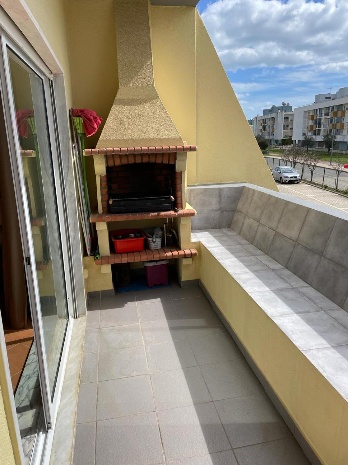 Lagos-Piscine Et Mer- Condominio Do Mar Екстериор снимка