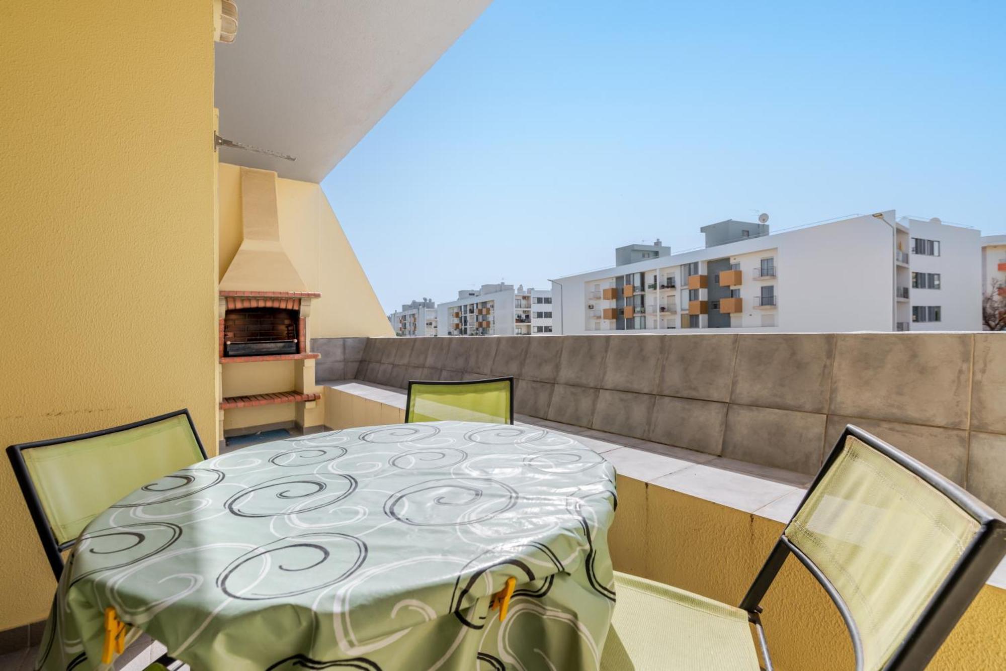 Lagos-Piscine Et Mer- Condominio Do Mar Екстериор снимка